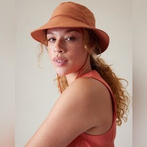 Athleta Womens Excursion Trail Hat Sunbaked Clay Athleisure Hiking Travel Sz M/L